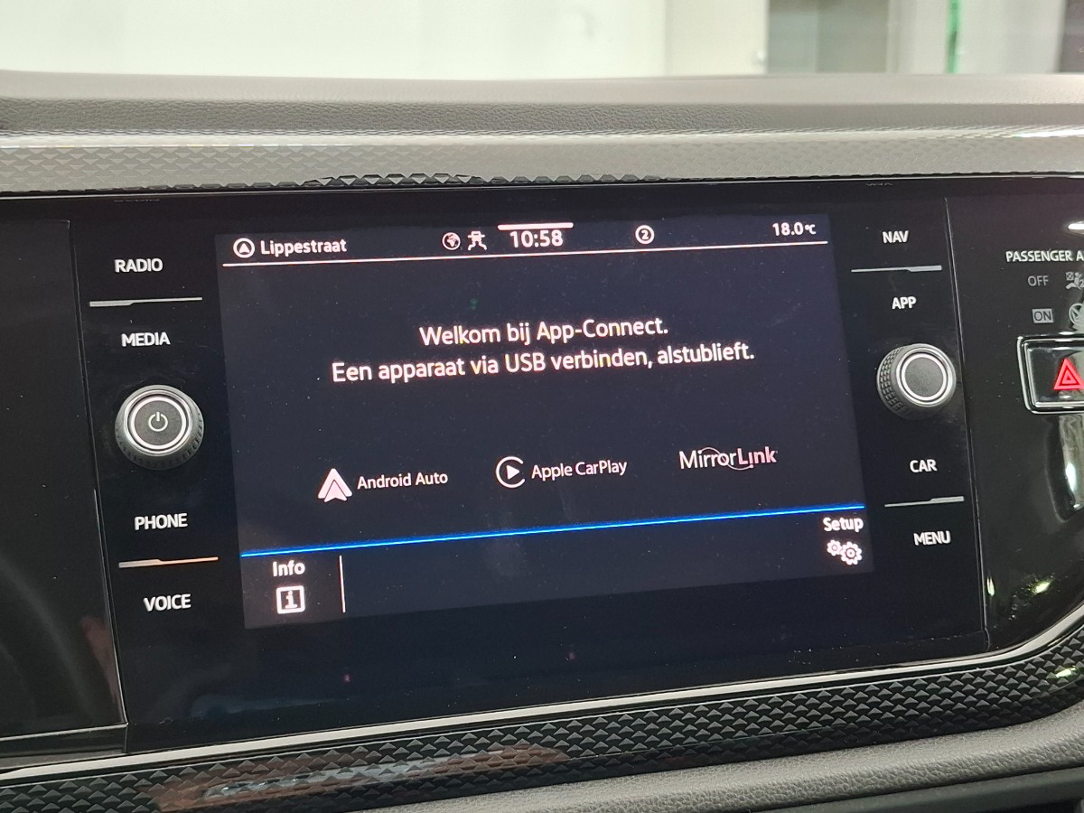 Volkswagen Polo 1.0 TSI Life Business