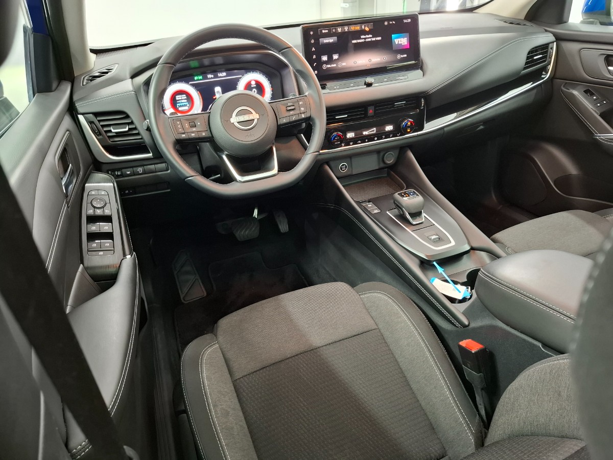 Nissan Qashqai 1.3 MHEV Xtronic Business Premium