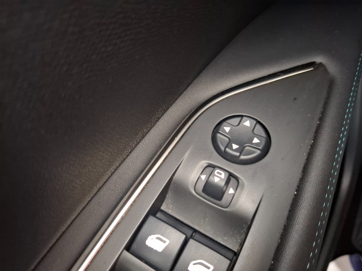 Peugeot 3008 Hybrid 225PK Allure Pack