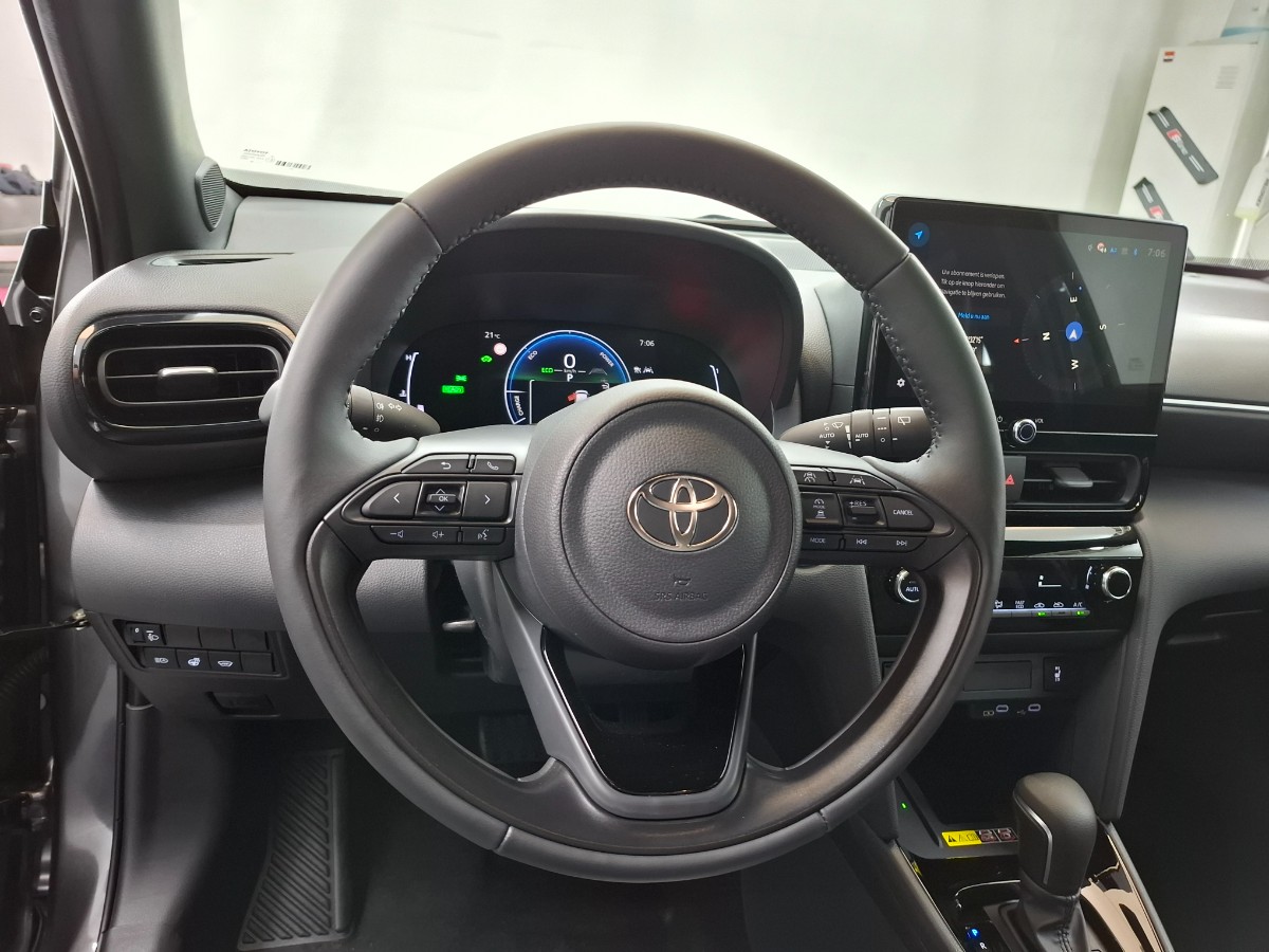 Toyota Yaris Cross 130pk teamplayer + winter + safety