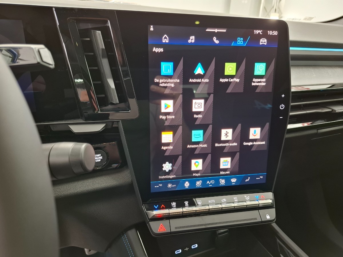 Renault Rafale atelier Alpine E-Tech 4×4 plug-in hybrid 300 Panoramadak Head-Up Display Pack Harman Kardon Head-Up Display