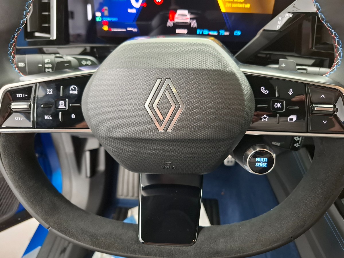 Renault Rafale atelier Alpine E-Tech 4×4 plug-in hybrid 300 Panoramadak Head-Up Display Pack Harman Kardon Head-Up Display