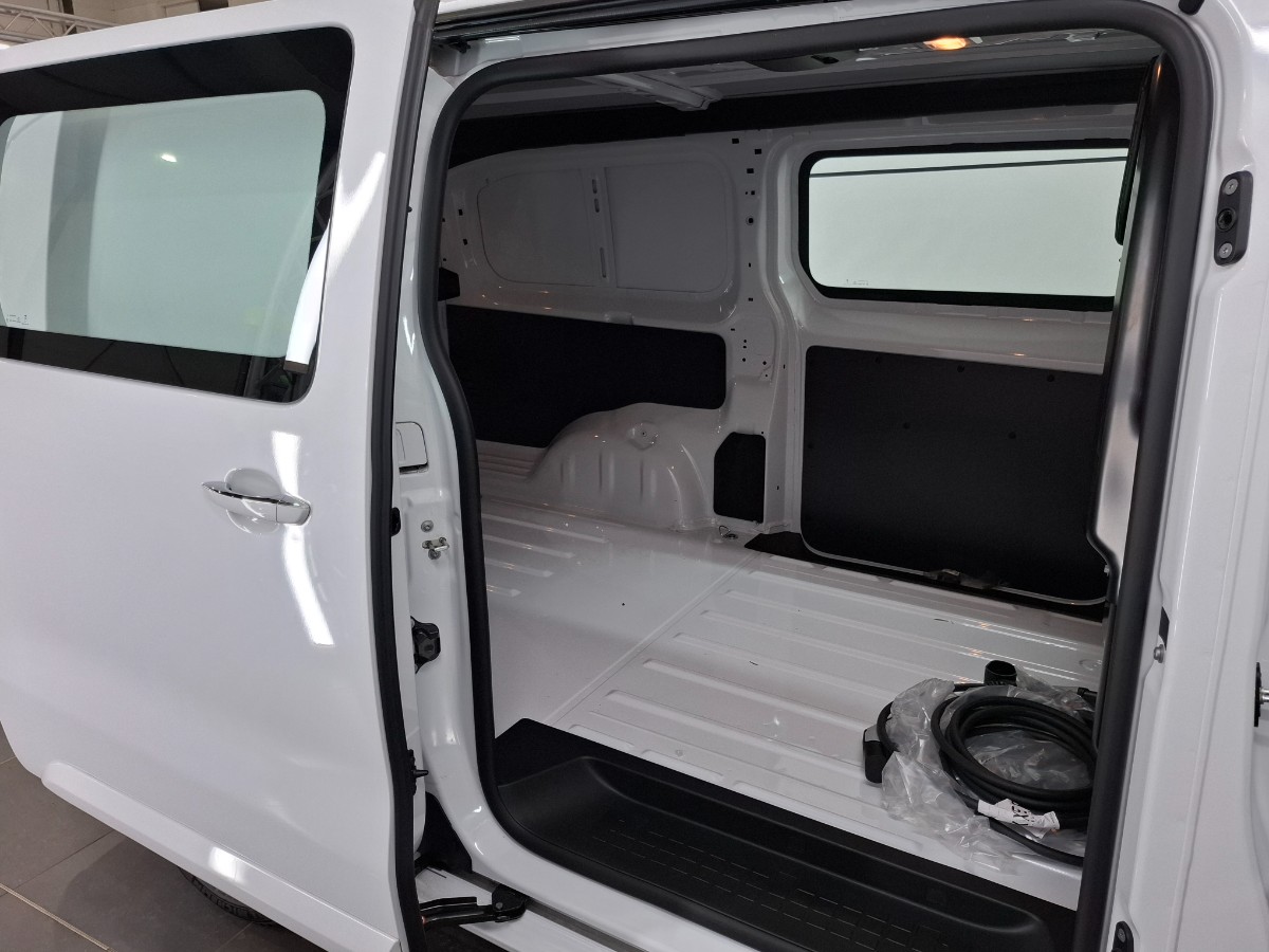 Peugeot e-Expert EV L3 75 kWh