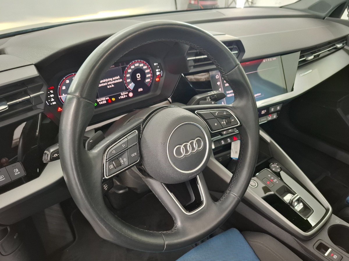 Audi A3 Sportback 35 TFSI S tronic Business edition 5D 110kW
