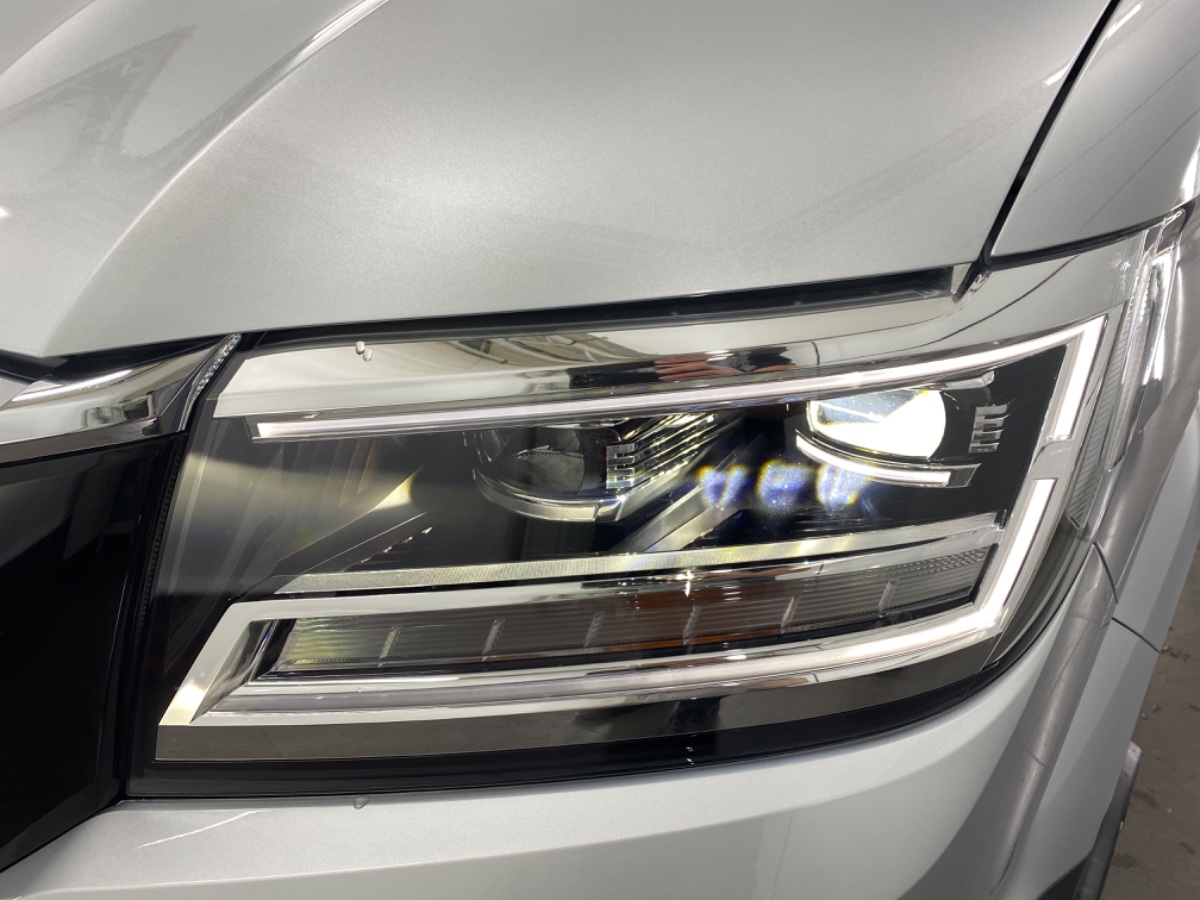 MAN TGE 5.160 L3H3 RWD Dubb. Lucht AUT8 | Reflex silver | Climatronic | Assist pak | Comfortpak. Plus | Bsn Navi | Licht Zicht (LED) | Trekhaak 3,5t | Adaptive Cruise | Schuifdeur links