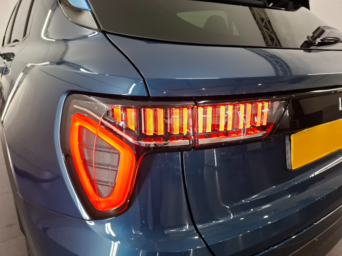 Lynk & CO 01 1.5 PHEV 261CH DCTH 7