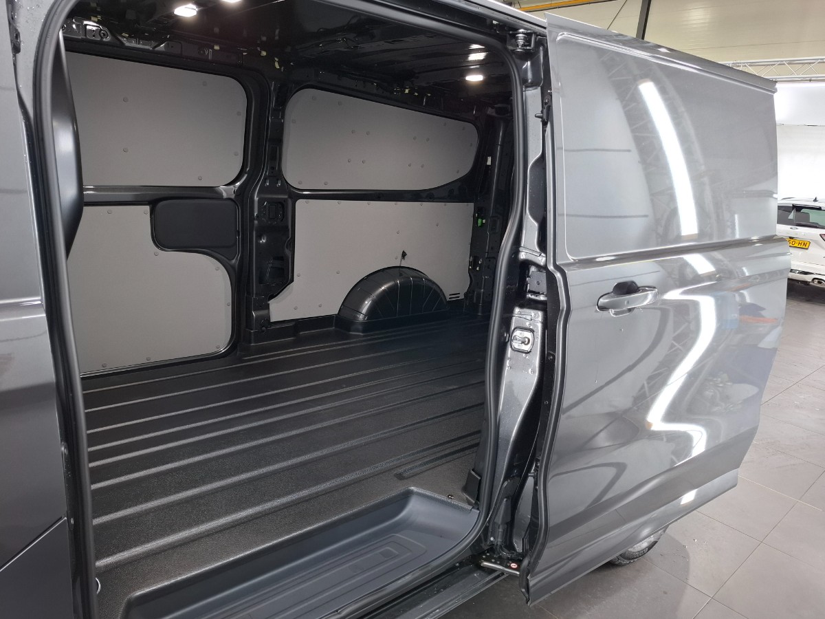 Ford Transit Custom 320 2.0 TDCI L2H1 Limited