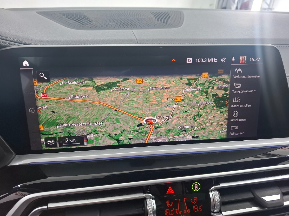 BMW X5 Xdrive 40d | Grijs kenteken | 22″ LMV | Trekhaak elekt. | Pano | HiFi | Soft-close | Innovation | DRAVITGRAU