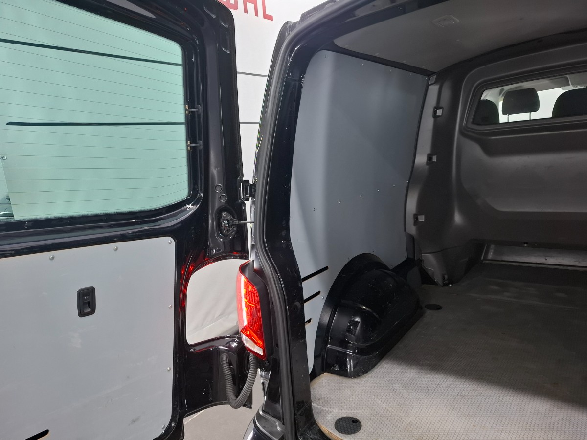 Volkswagen Transporter 2.0 TDI 150PK DC L2 | LED 2xSD Trekhaak