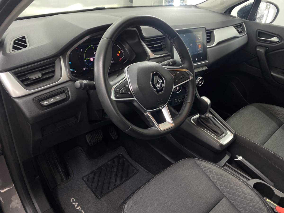 Renault Captur E-Tech Hybrid