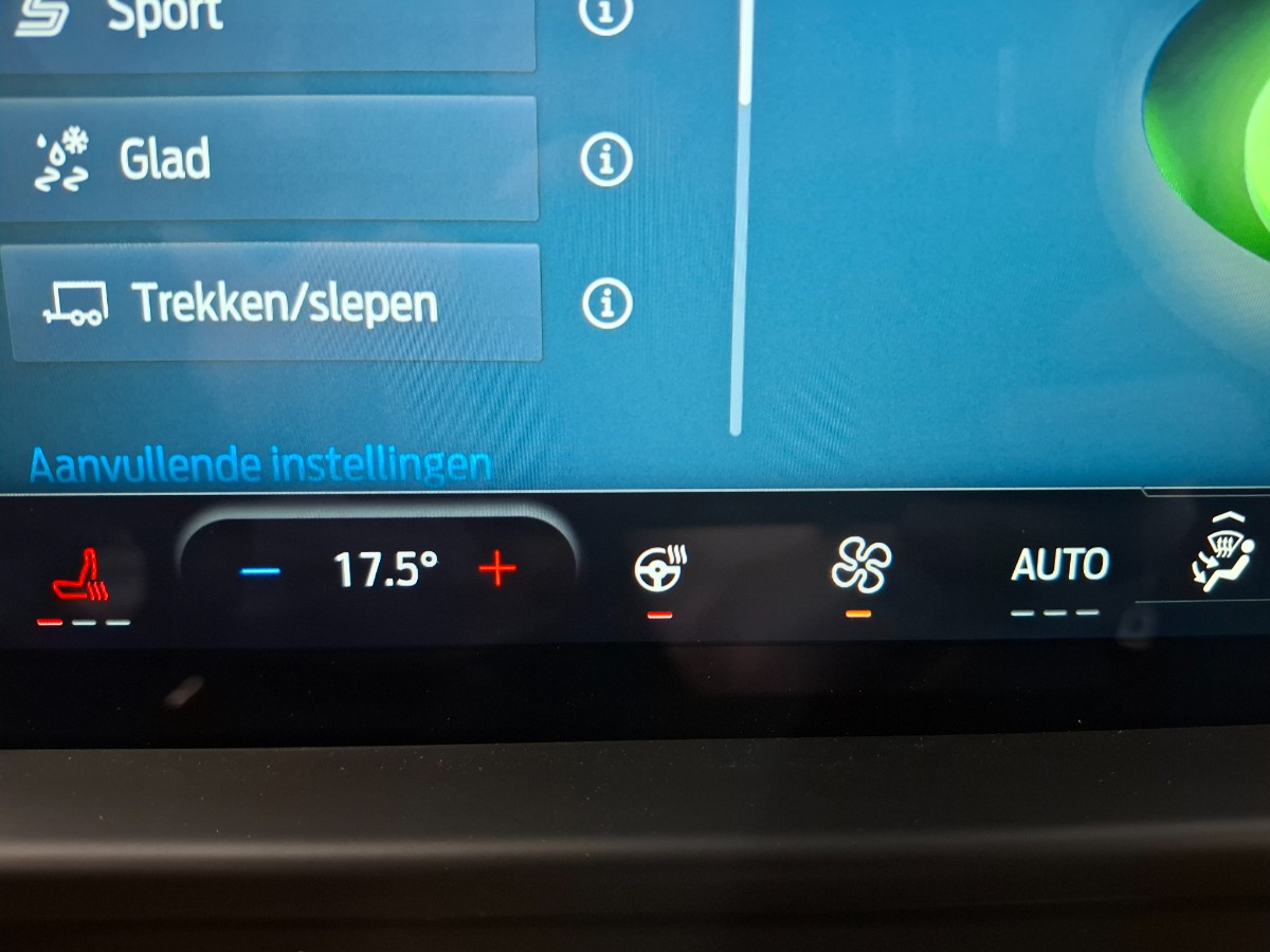 Ford e-Transit Custom 340 L2H1 Limited 65 kWh 218PK – Digital aqua blue – Driver Pack Ultimate – Matrix LED – B&O Audio