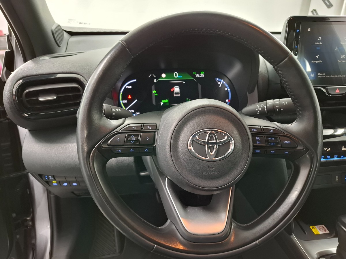Toyota Yaris Cross 1.5 Hybrid Team D Winterpakket Smart Pakket