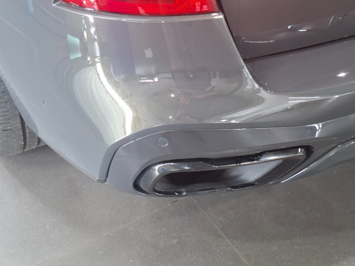 BMW X5 Xdrive 40d | Grijs kenteken | 22″ LMV | Trekhaak elekt. | Pano | HiFi | Soft-close | Innovation | DRAVITGRAU