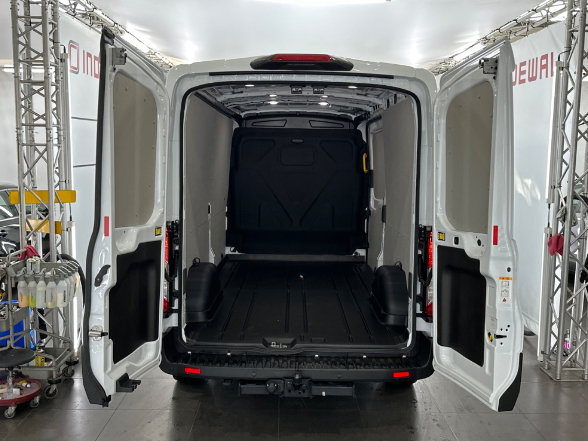Ford Transit 350 L3H2 Trend 130PK FWD | SYNC4 NAVI | Trekhaak | Safety & Comfort | Laadr. besch. pakket | 270gr. deuren | NWP 44500 ex
