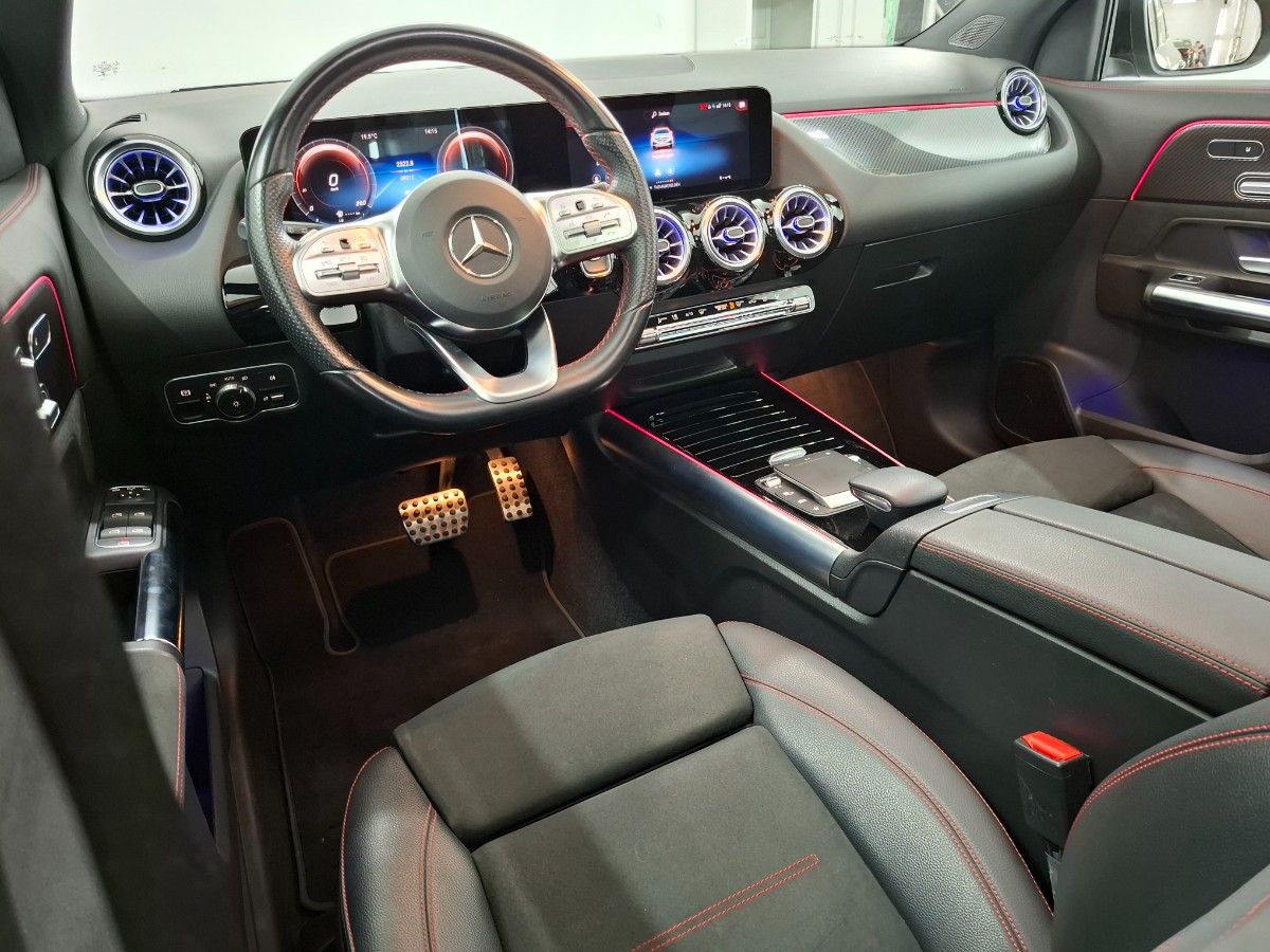 Mercedes-Benz GLA-klasse 250 e Business Solution AMG Pano Night Pakket Sfeerverlichting Elec Stoelen+Geheugen