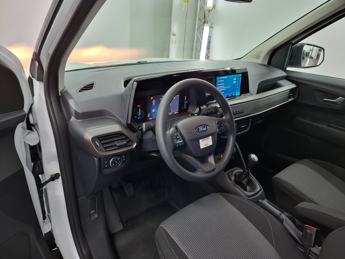 Ford Transit Courier 1.5L ECOBLUE 100PK TREND 16 IN. LICHTMETALEN VELGEN, 10-SPAAK0S , LED LAADRUIMTEVERLICHTING , LED DAGRIJVERLICHTING , PARKING PACK , TREKHAAK BPM VRIJ