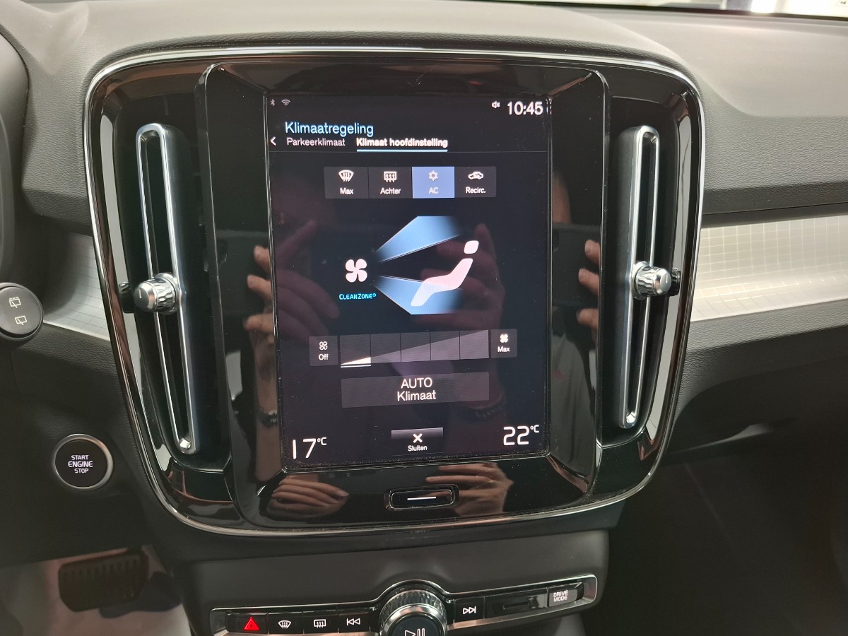 Volvo XC40 1.5 T4 Recharge Core Facelift