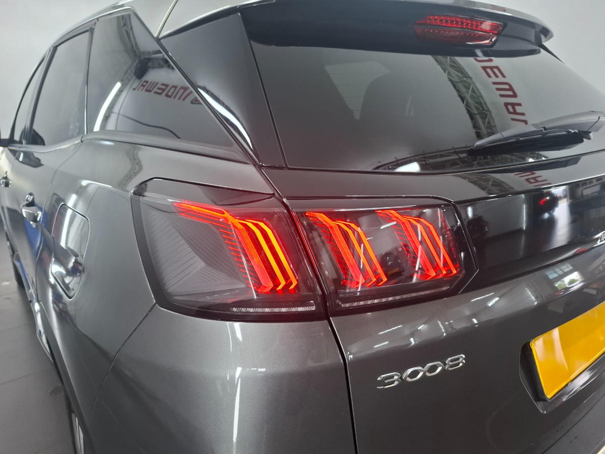 Peugeot 3008 Hybrid 225PK Allure Pack