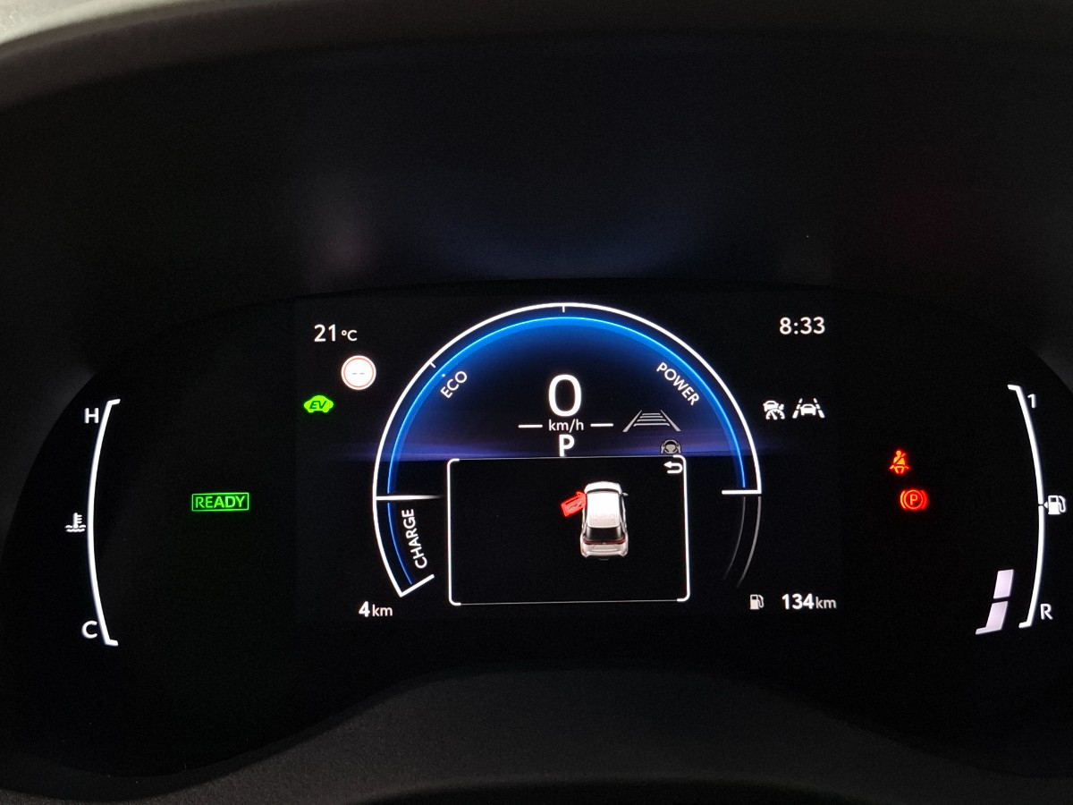 Toyota Yaris Cross 130pk teamplayer + winter + safety