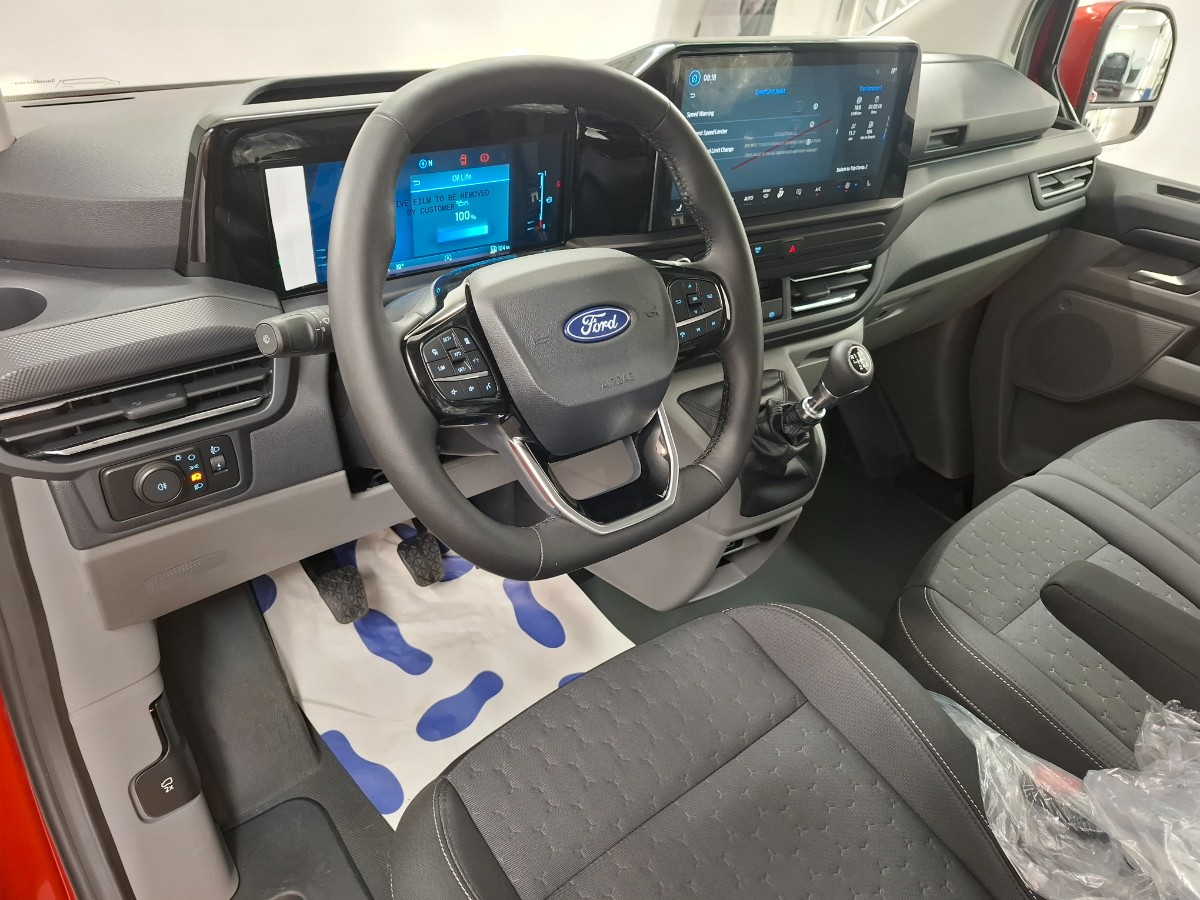 Ford Transit Custom Limited L2H1 320 | Driver P. Premium | 17 LMV | Stuurverw. | Draadloos laden | Dubb. Vergr.
