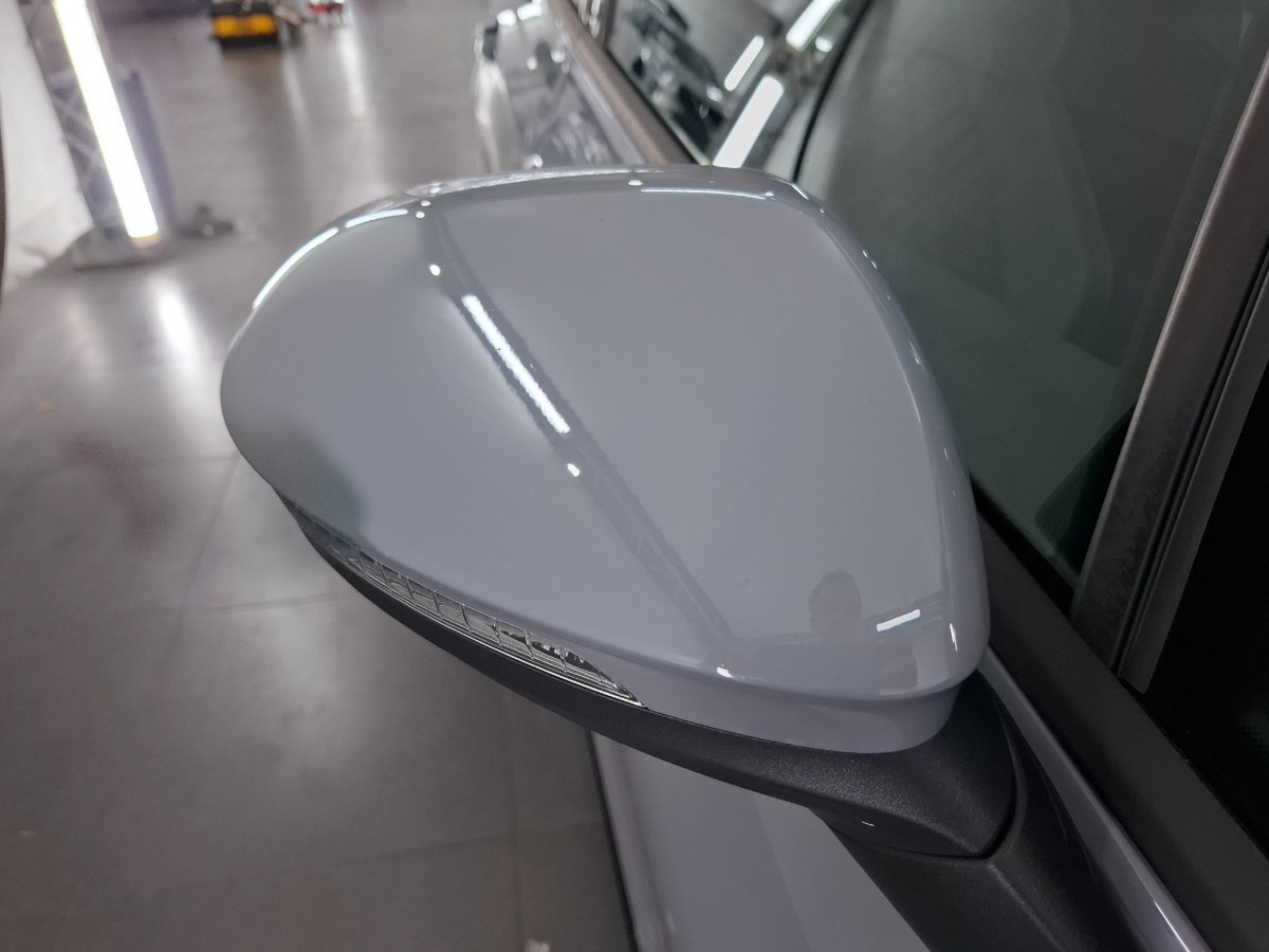 Volkswagen Golf 1.5 TSI DSG R-Line | LED Plus | Moonstone Grey