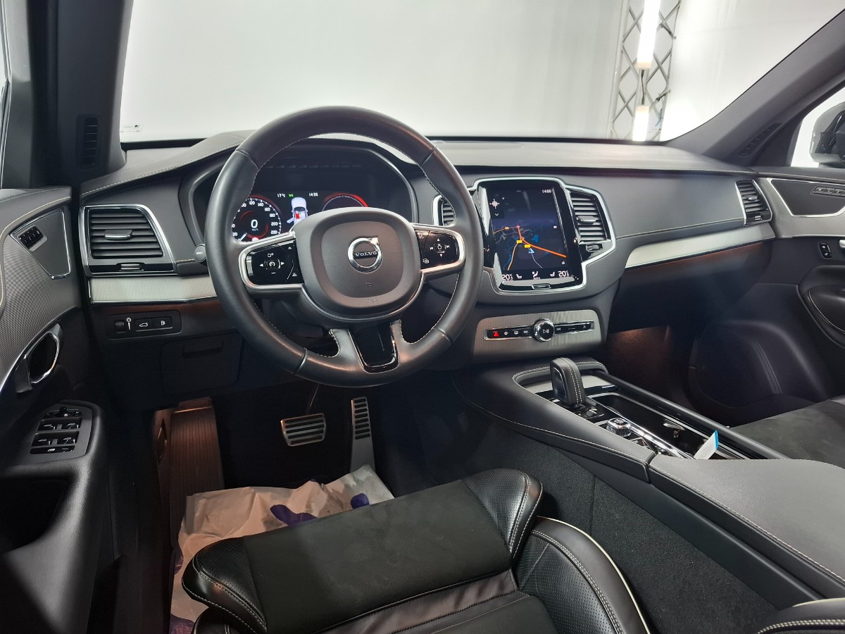 Volvo XC90 R-Design Recharge AWD 2.0 T8 Twin Engine 7-zits | Elektr. Haak | Stoelverw. achter | Voorruitverw.