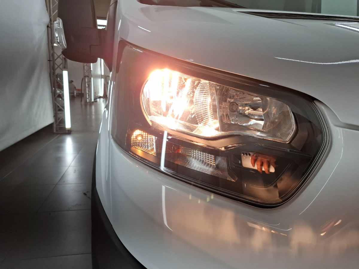 Ford Transit Trend 130PK Automaat | SYNC4 | Trekhaak | Stoelverwarming | Laadruimte pack