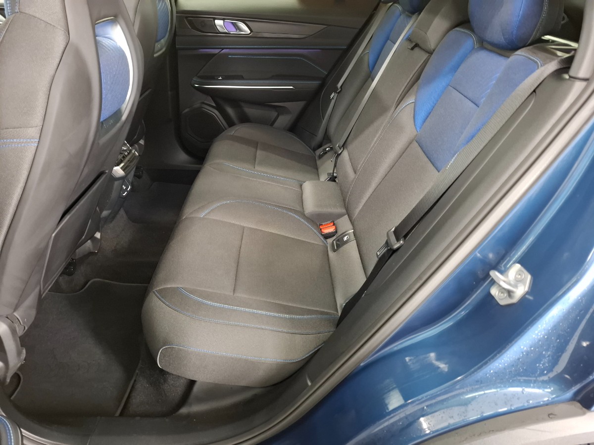 Lynk & CO 01 1.5 PHEV 261CH DCTH