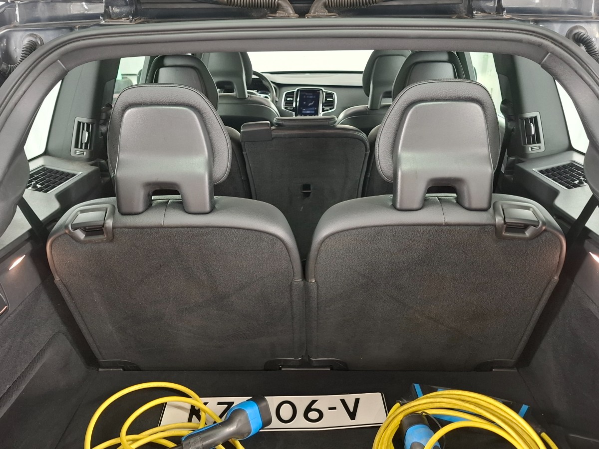 Volvo XC90 2.0 T8 Twin Engine AWD Pano Luchtvering Trekhaak 7P Leder ACC Stoelverwarming