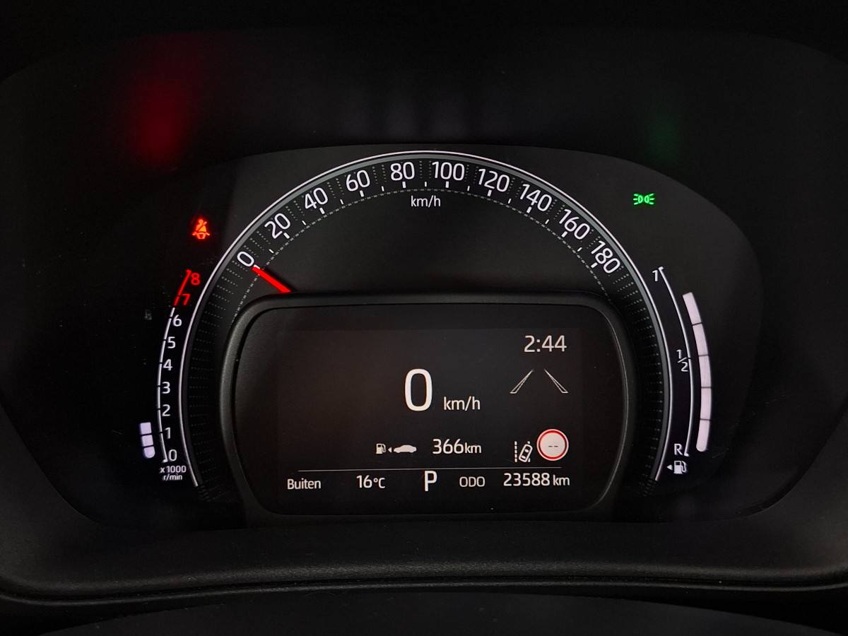 Toyota Aygo X 1.0 VVT-i S-CVT Envy