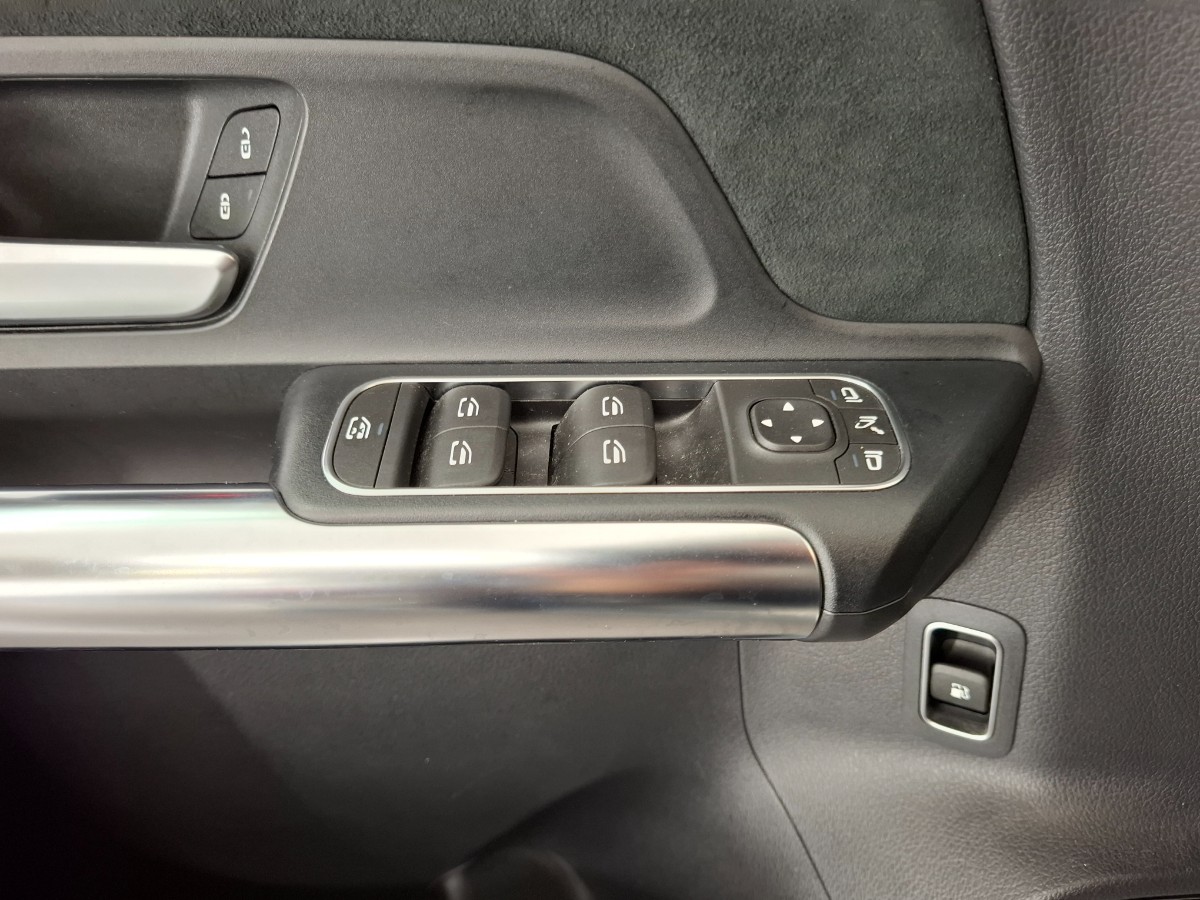 Mercedes-Benz GLA-klasse 250 e Business Solution AMG Sfeerverlichting Trekhaak 360 Cam