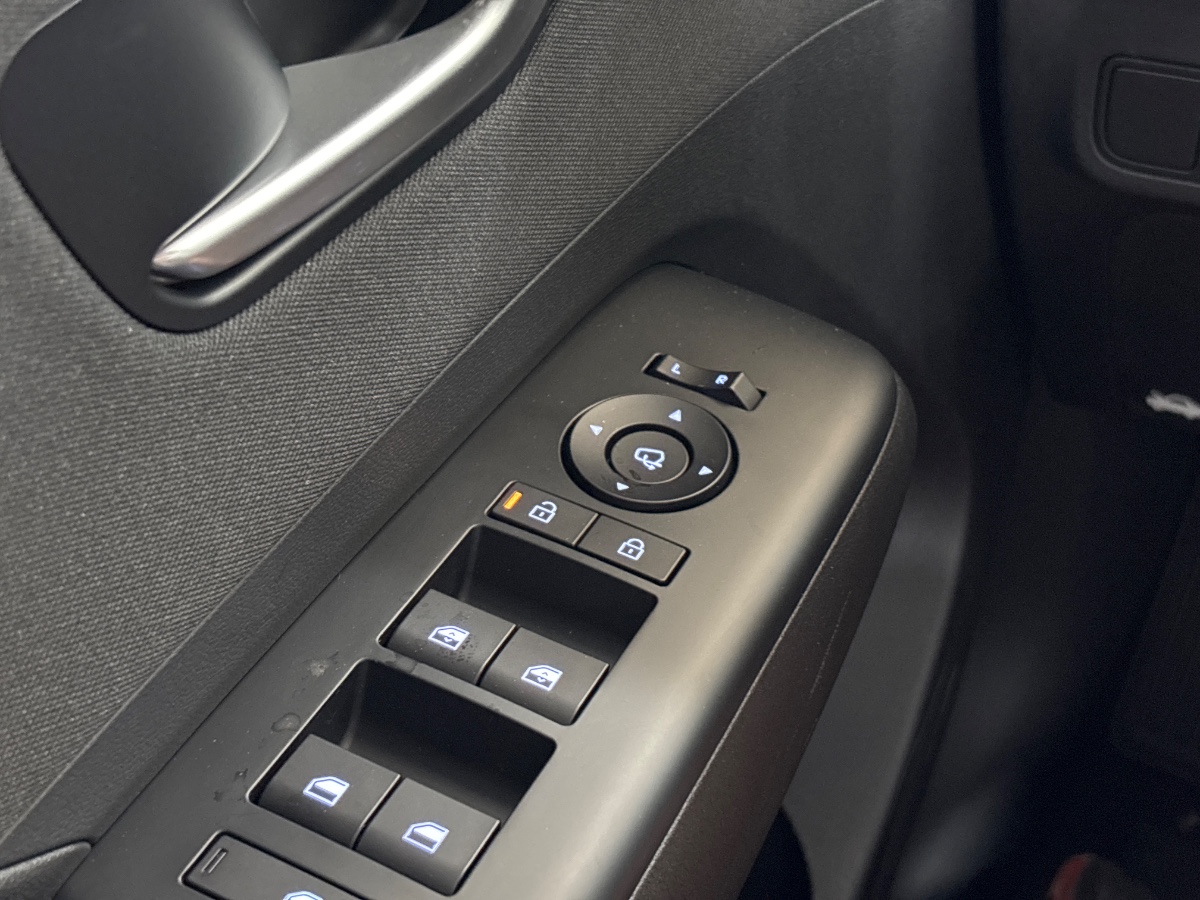 Hyundai Kona Comfort 65.4 KWH