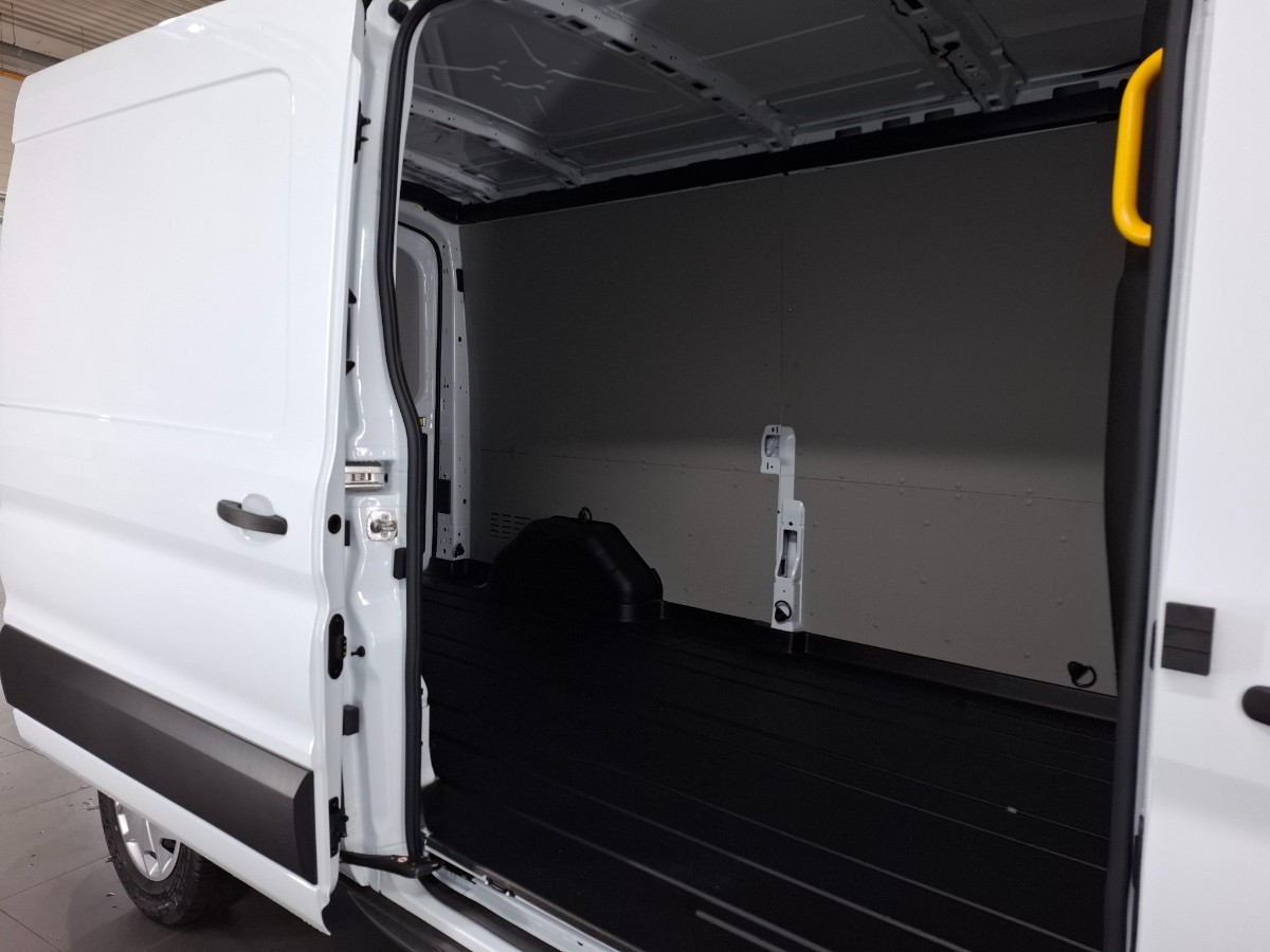 Ford Transit Trend 130PK Automaat | SYNC4 | Trekhaak | Stoelverwarming | Laadruimte pack