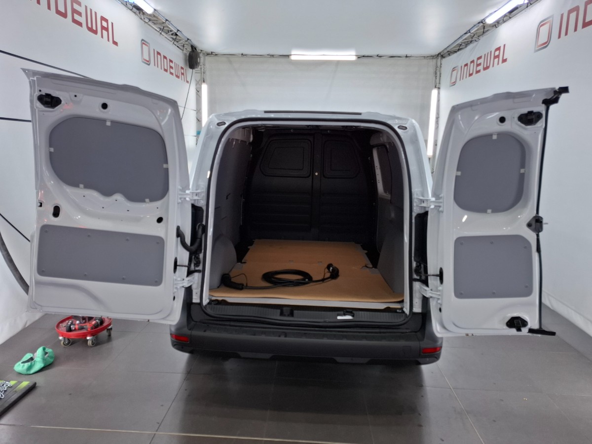 Renault Kangoo E-Tech Advance L2 44 kWh | Allseasons | Parkeerhulp en Navi | Betimmering | NWP 35200,-
