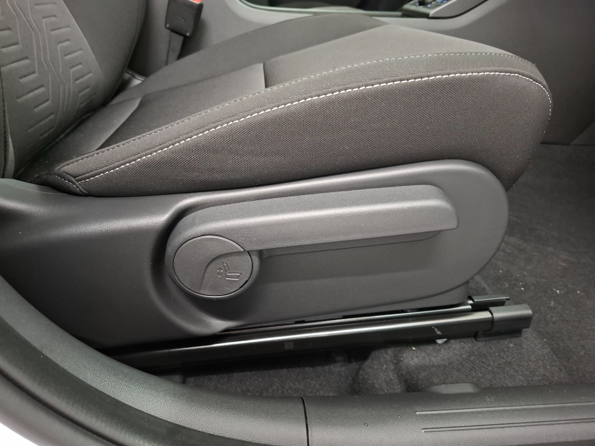 Hyundai Kona Comfort smart 65.4 KWH