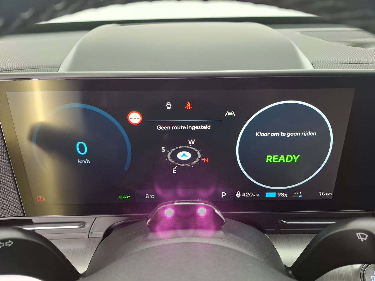 Hyundai Kona Premium 65.4 KWH Vol Leer Stoelverwarming Stoelverkoeling HUD