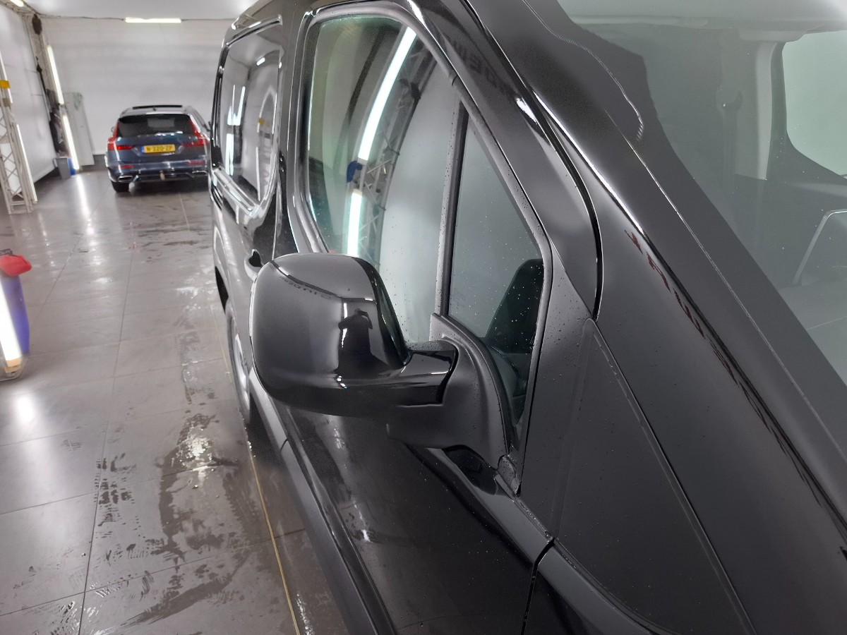 Peugeot e-Partner 136 L1 50 kWh | PDC voor + achter met Surround Rear Vision | Stoel + Voorruitverwarming