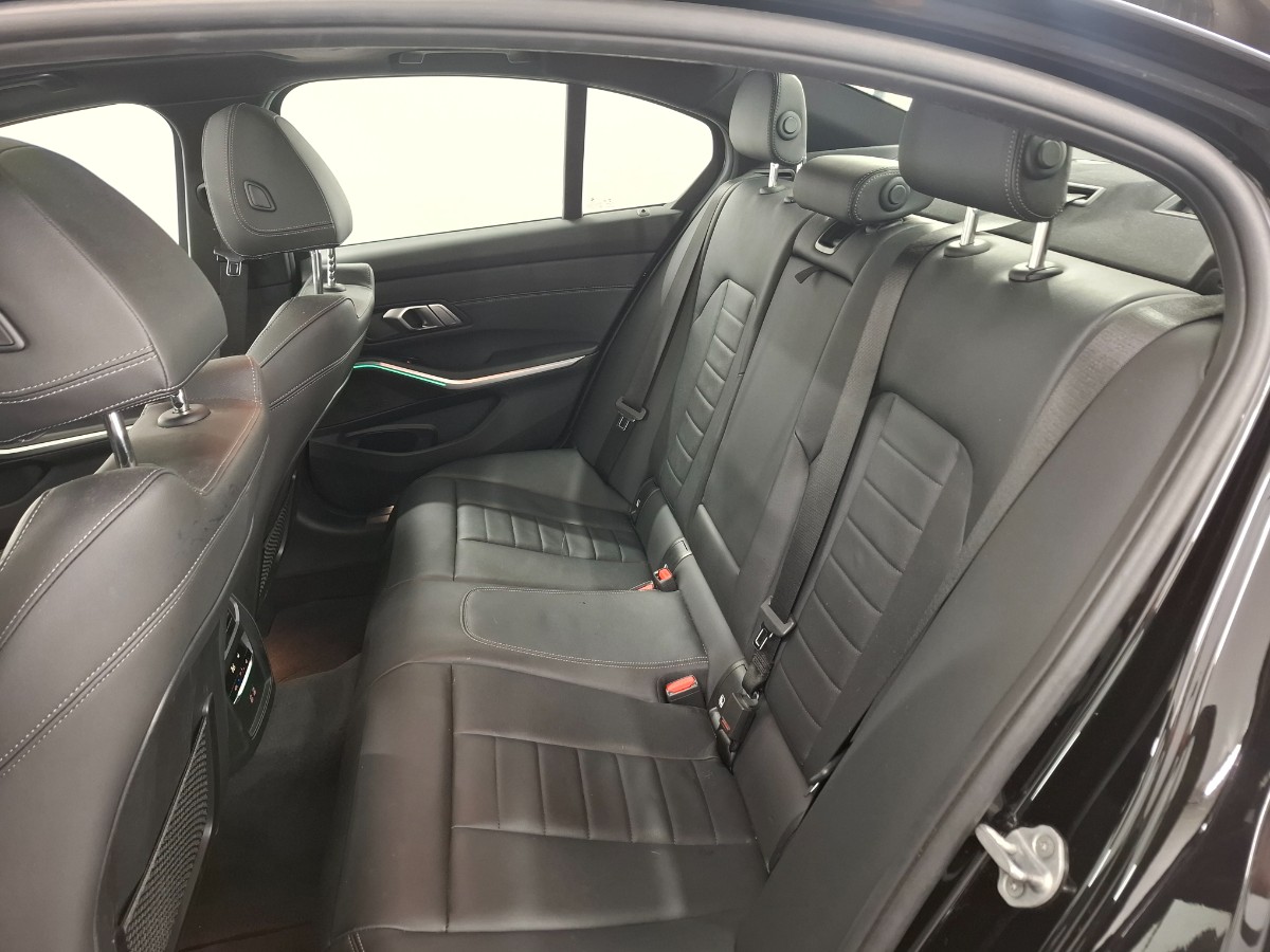 BMW 3-serie 330e High Executive