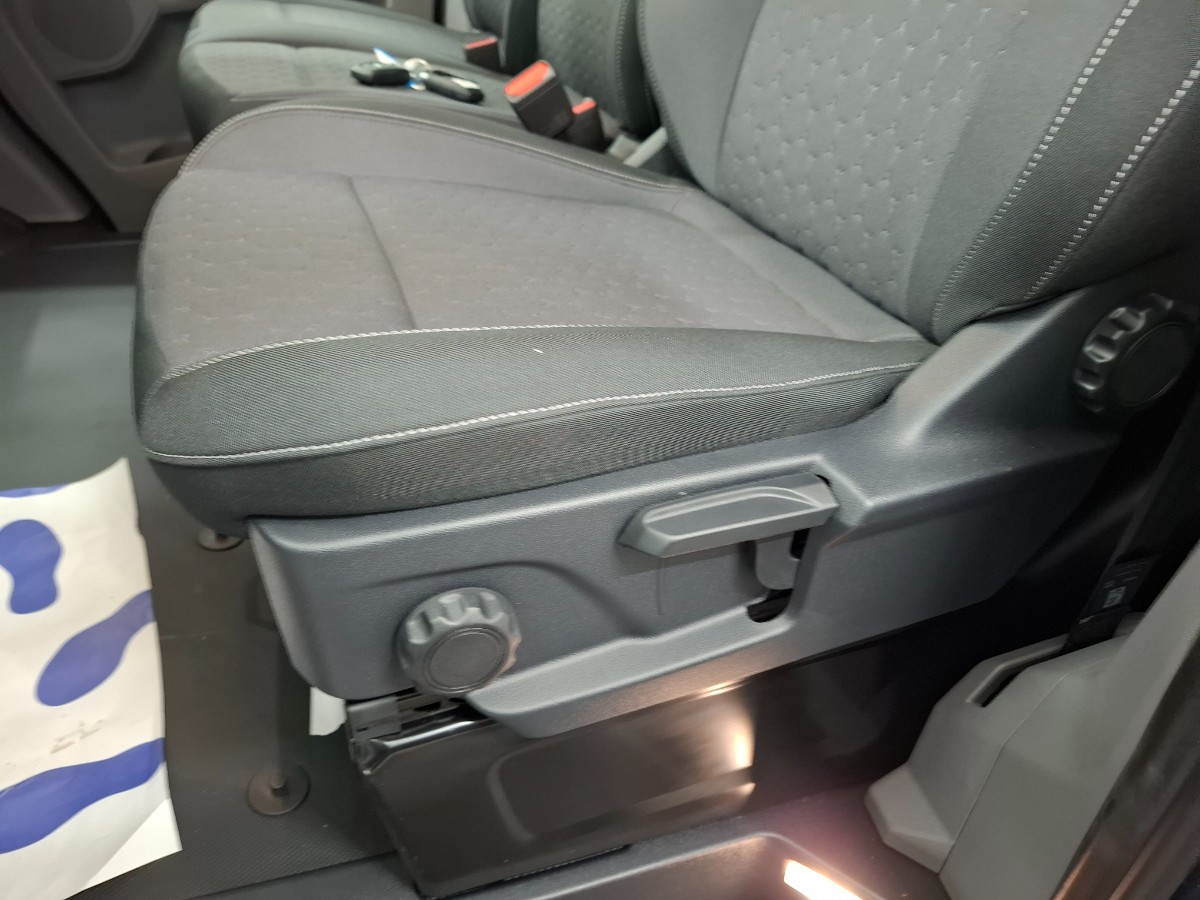 Ford Transit Custom 320 2.0 TDCI L2H1 Limited