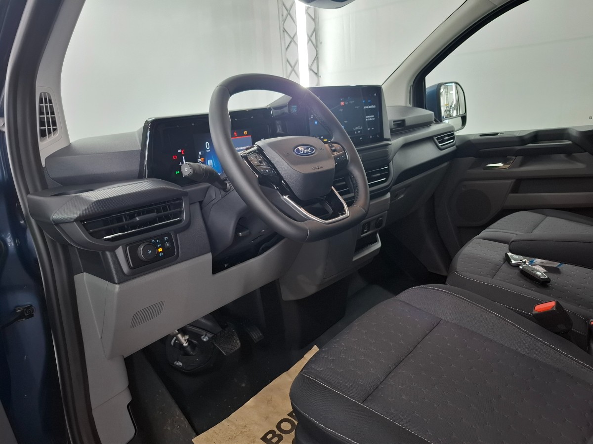 Ford Transit Custom 320 2.0 TDCI L2H1 Limited
