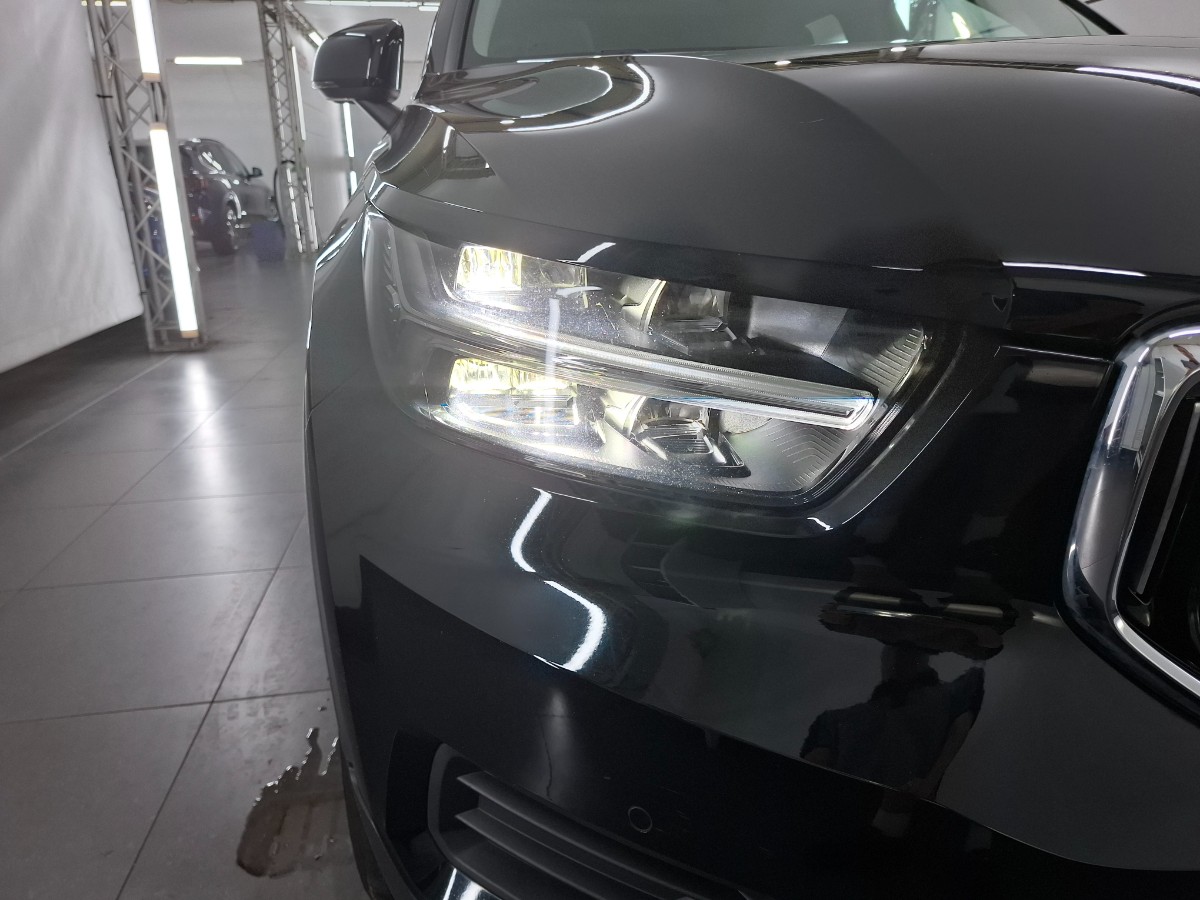 Volvo XC40 1.5 T4 Recharge Inscription |Stoelverwarming|Pano|H&K|