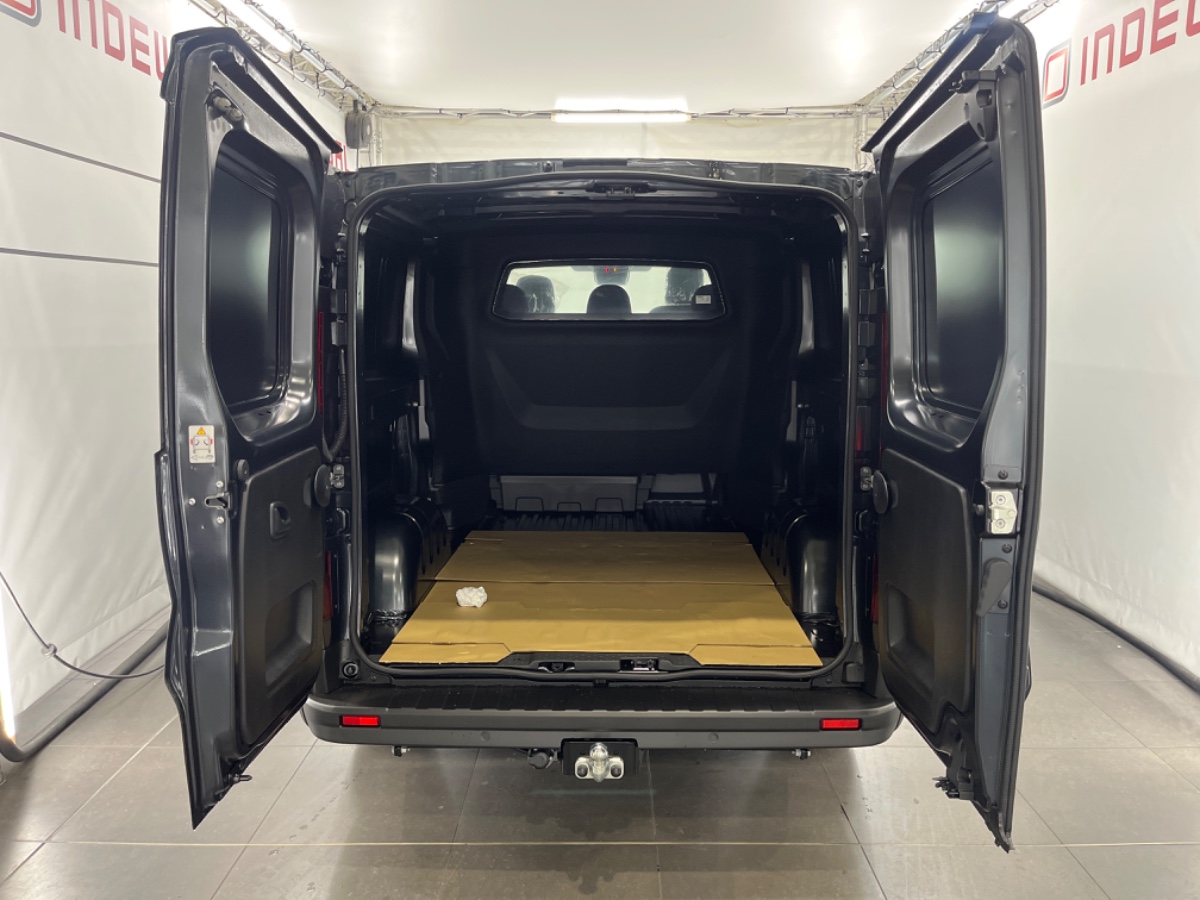 Renault Trafic L2H1 T29 DC dCi 130 Advance | LMV CAM THK | NWPRIJS 37500 EX