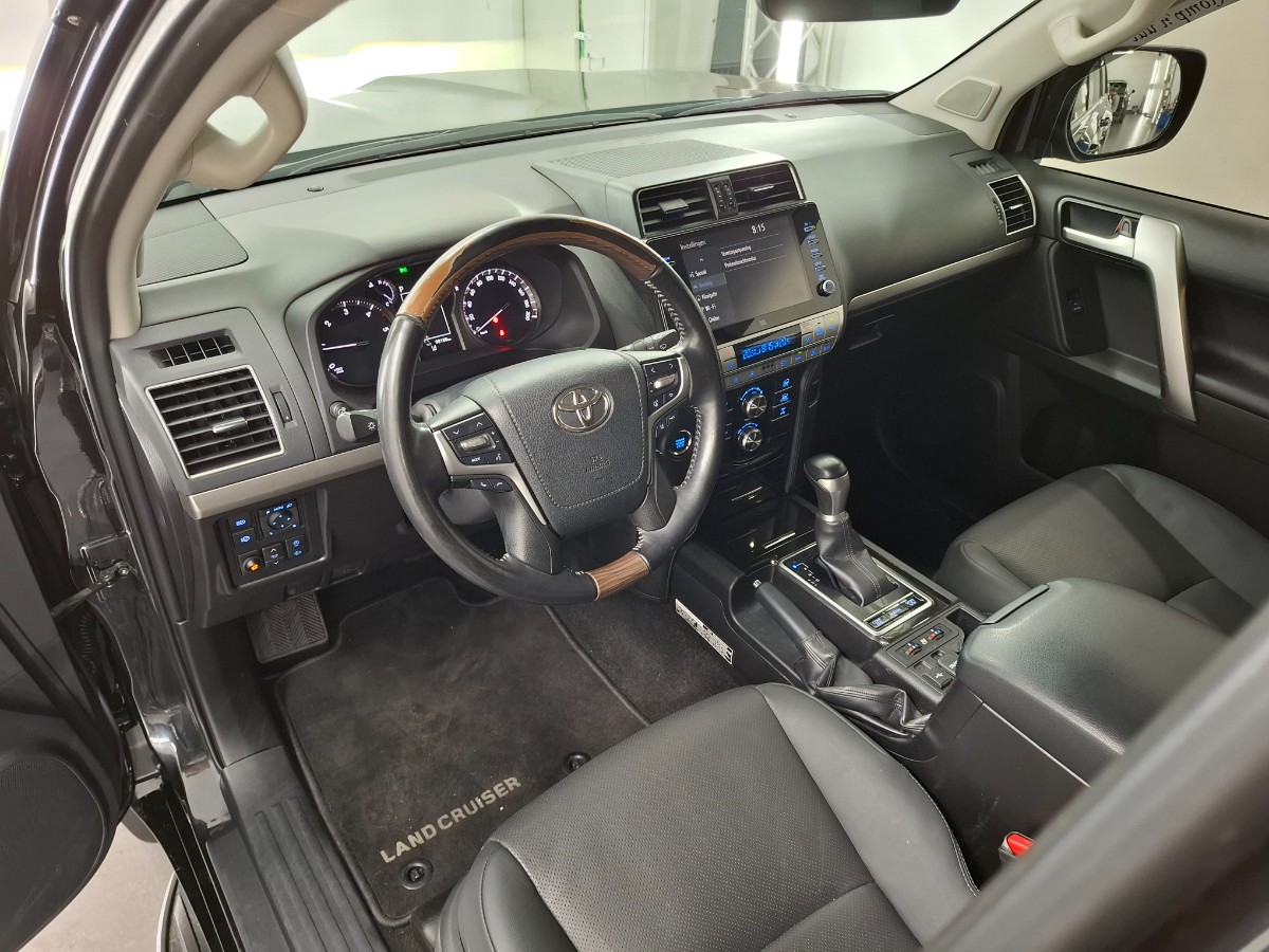 Toyota Land Cruiser 2.8 D-4D-F Professional Van | AVS Luchtvering | ACC | Stoelventilatie | Memory | 360 camera | JBL Audio