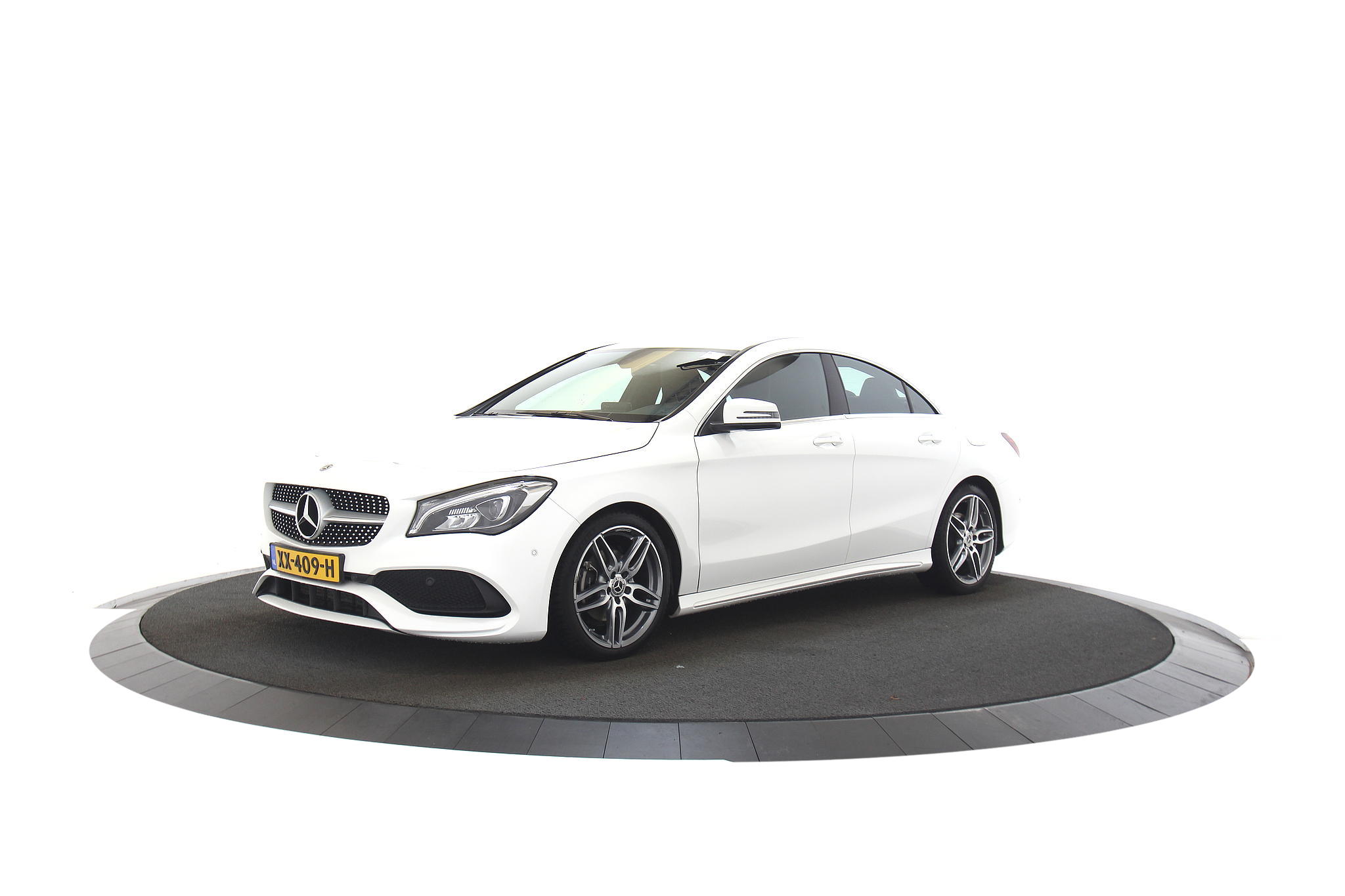 Mercedes-Benz CLA-klasse 180 AUT AMG LED Stoelverwarming