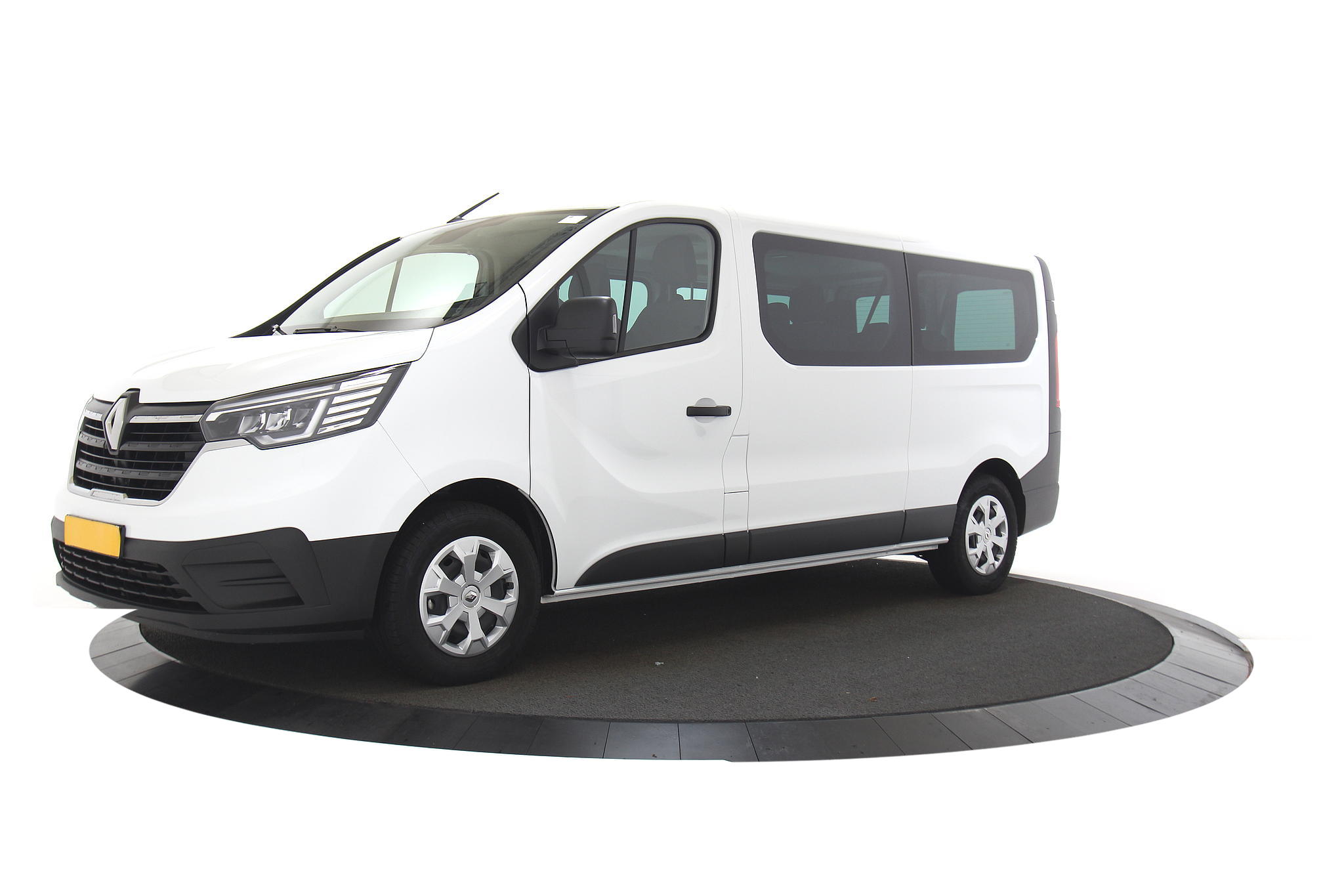 Renault Trafic Life L2 110 DCI 9-persoons | PDC, Privacy, Verwarm. 2e 3e zitrij