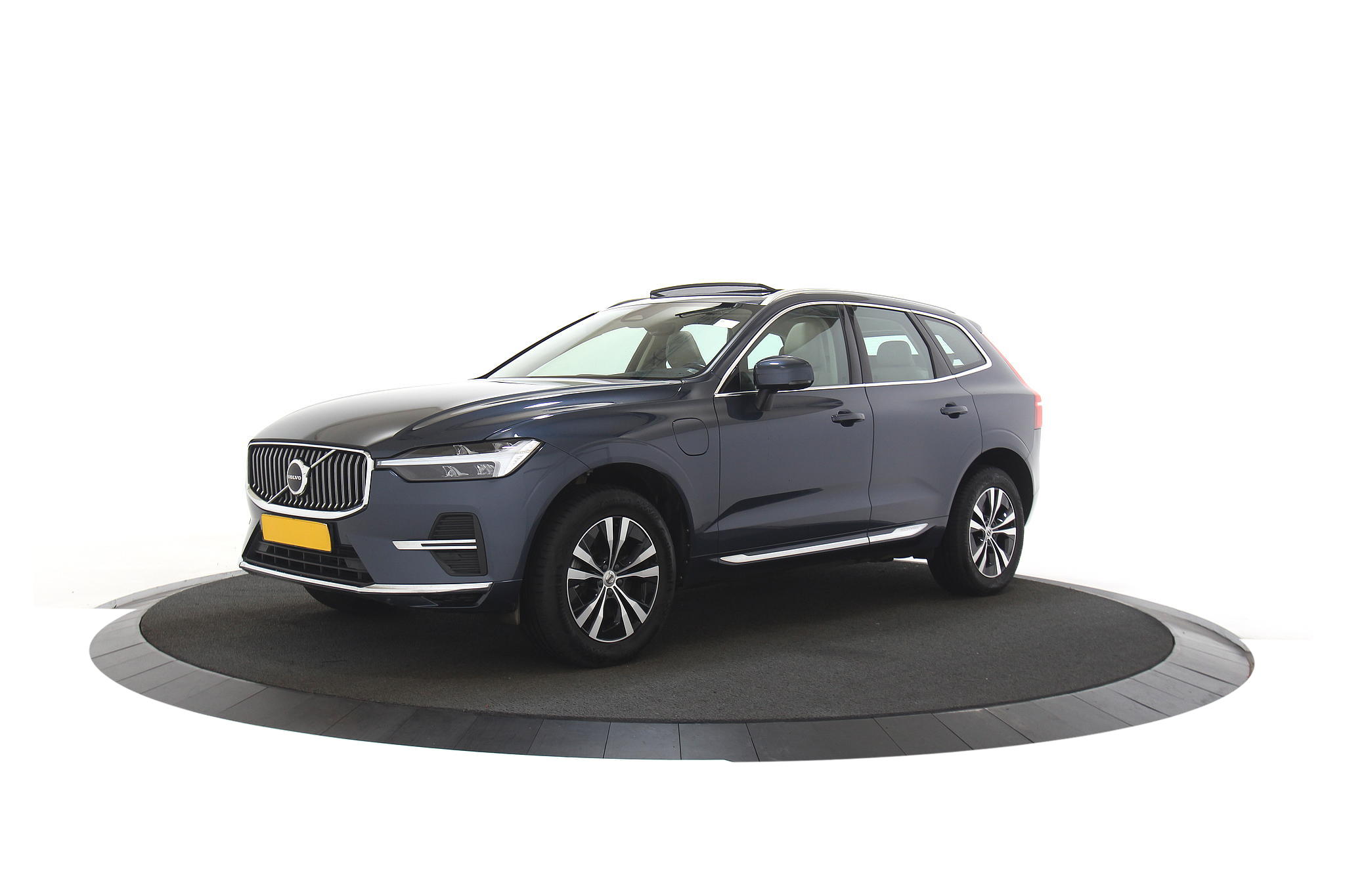 Volvo XC60 2.0 T6 Recharge AWD Inscription |Facelift|Trekhaak|Pano|