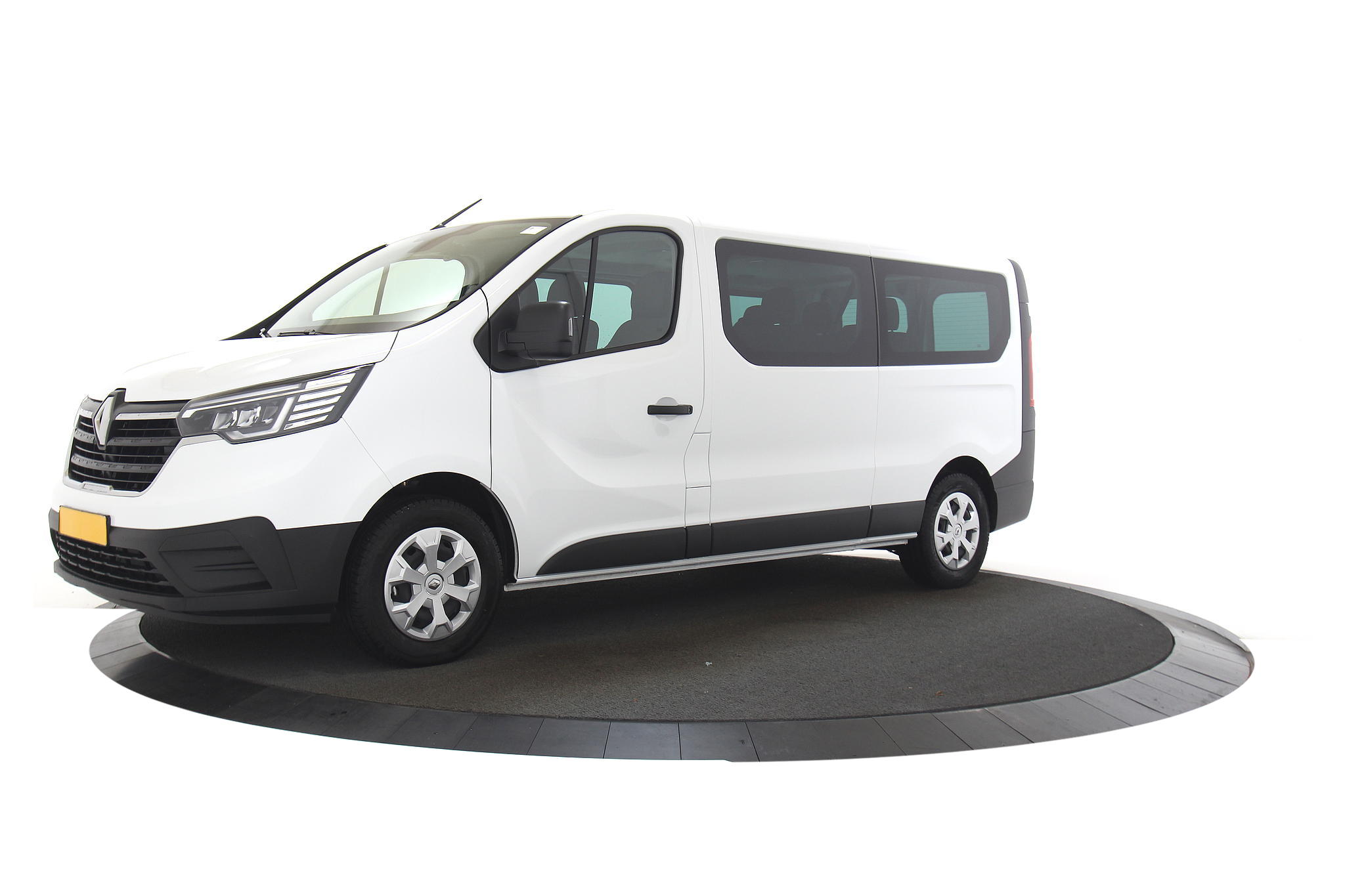 Renault Trafic Life L2 110 DCI 9-persoons | PDC, Privacy, Verwarm. 2e 3e zitrij