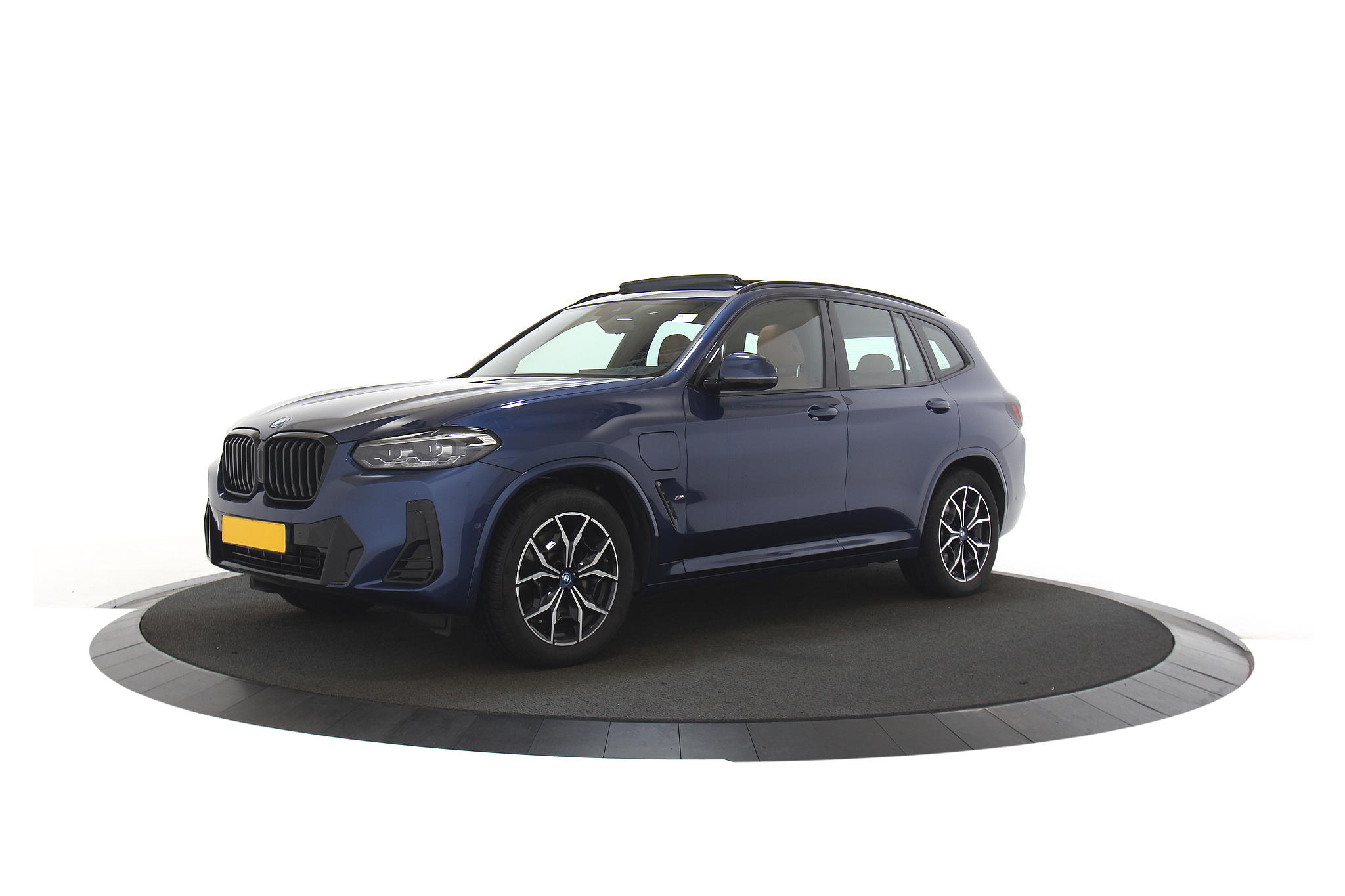 BMW X3 xDrive30e M-Sport |Pano|H&K|Memory|