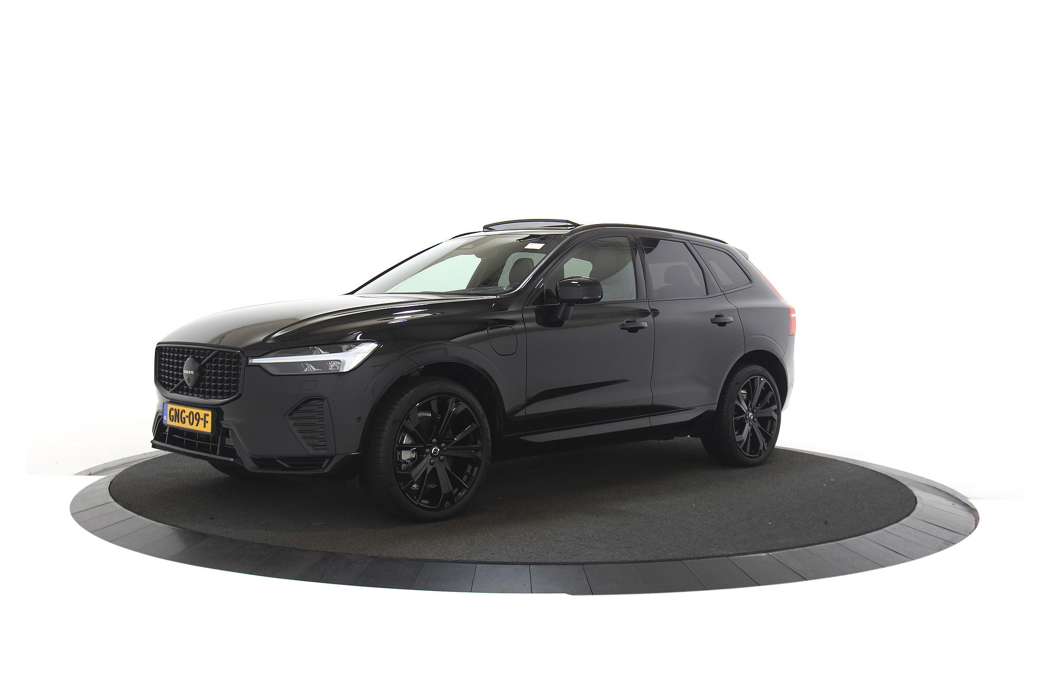 Volvo XC60 2.0 Recharge T8 AWD Plus Black Edition