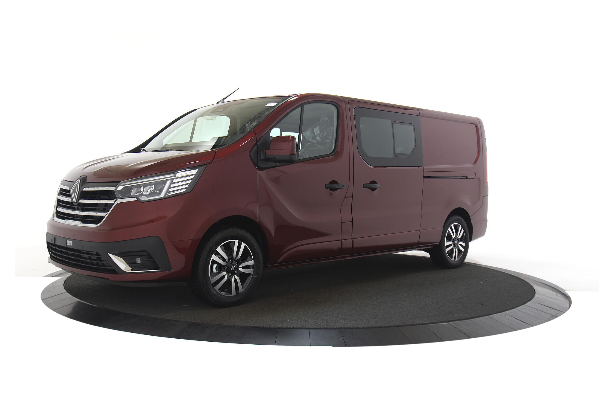 Renault Trafic L2H1 T29 DC dCi 170 EDC Extra – Rouge Carmin